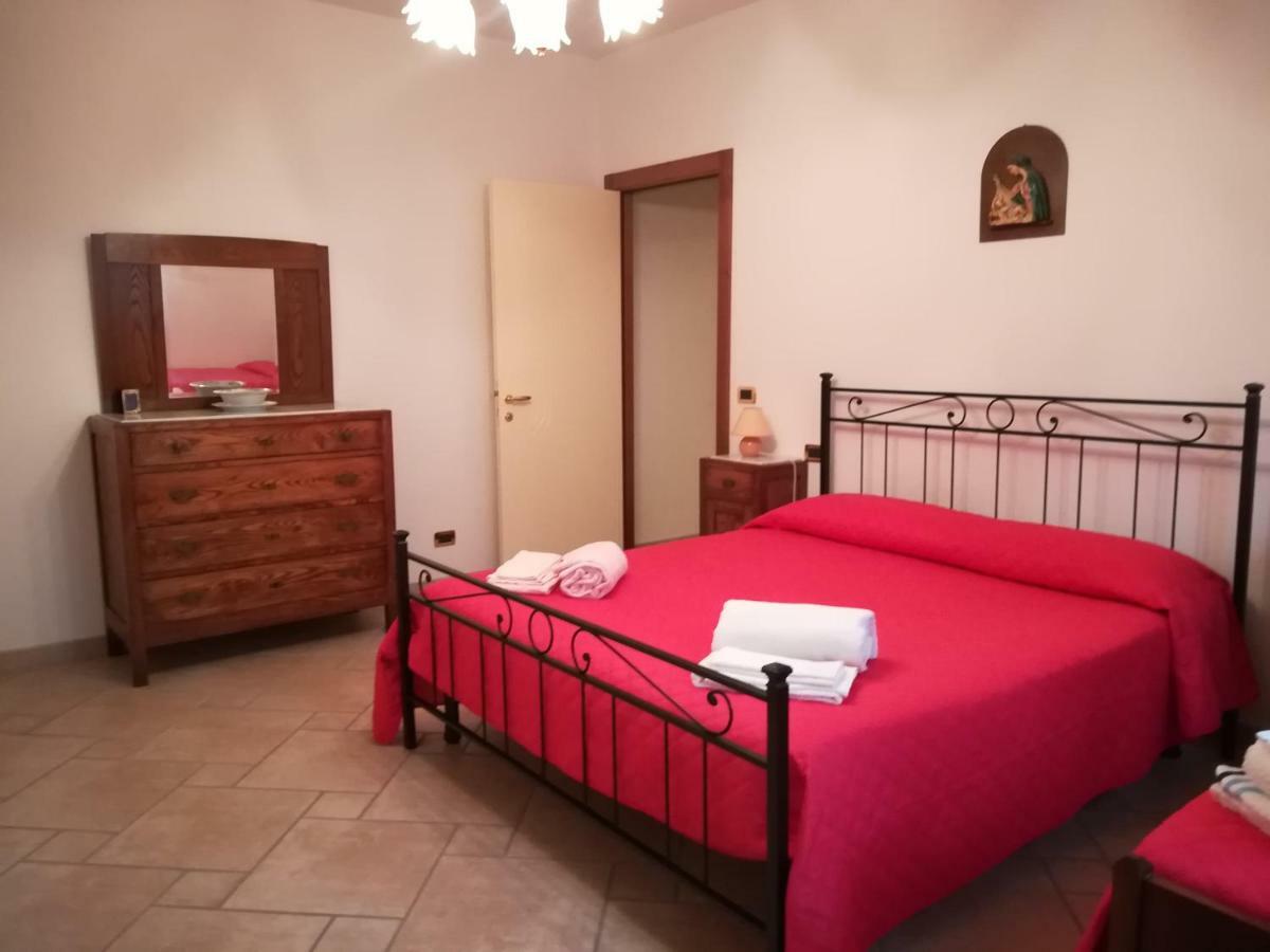 Il Giardino Degli Ulivi Apartment *